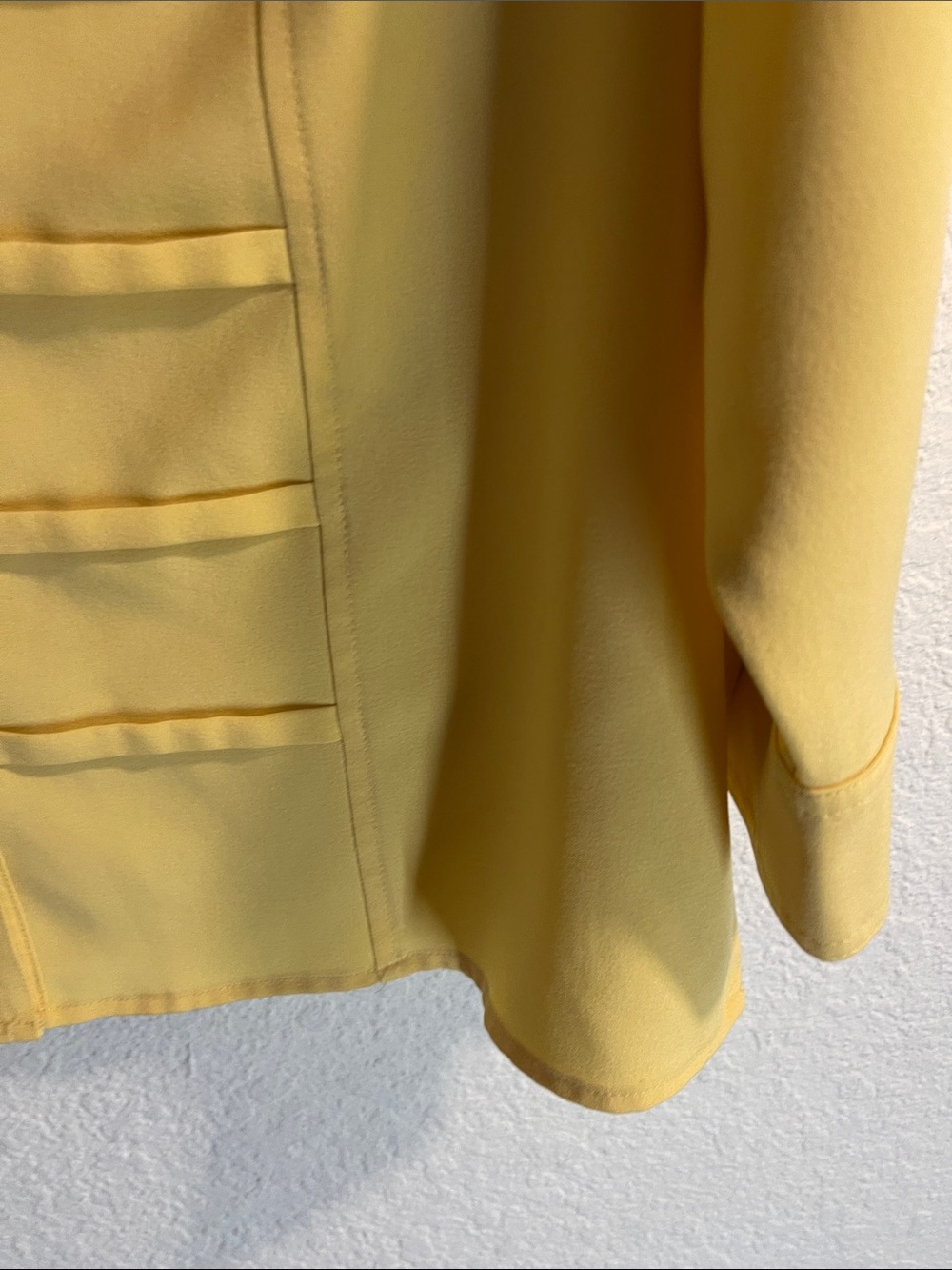 Covington Yellow Ruffle-Trim Button Front Blouse Size Large - Picture 7 of 12